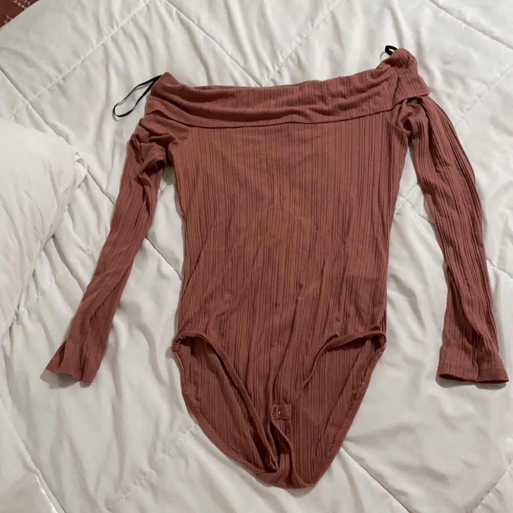 Off shoulder bodysuit